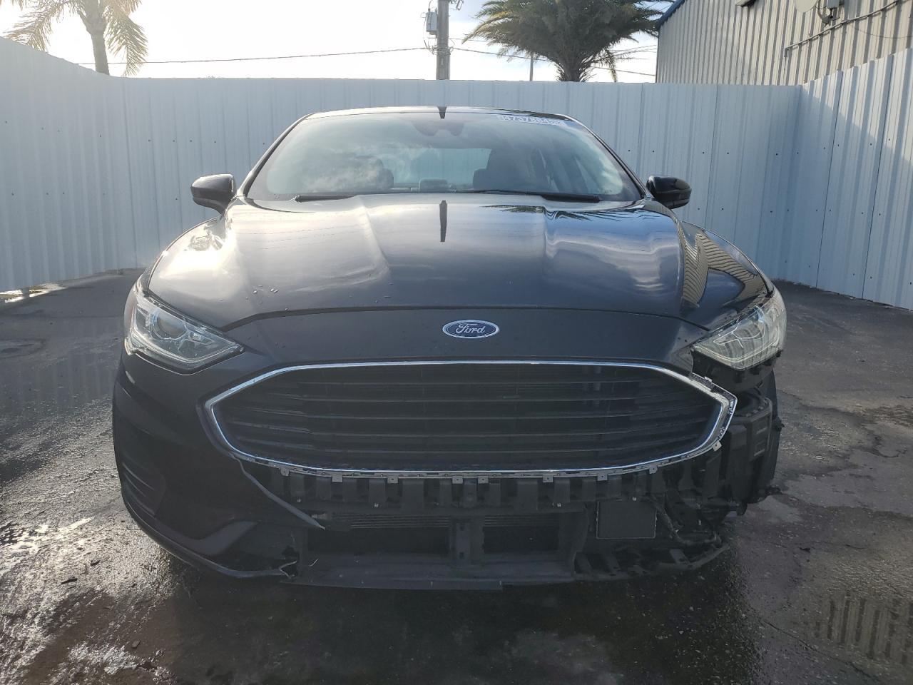 2020 FORD FUSION S - Фото 5
