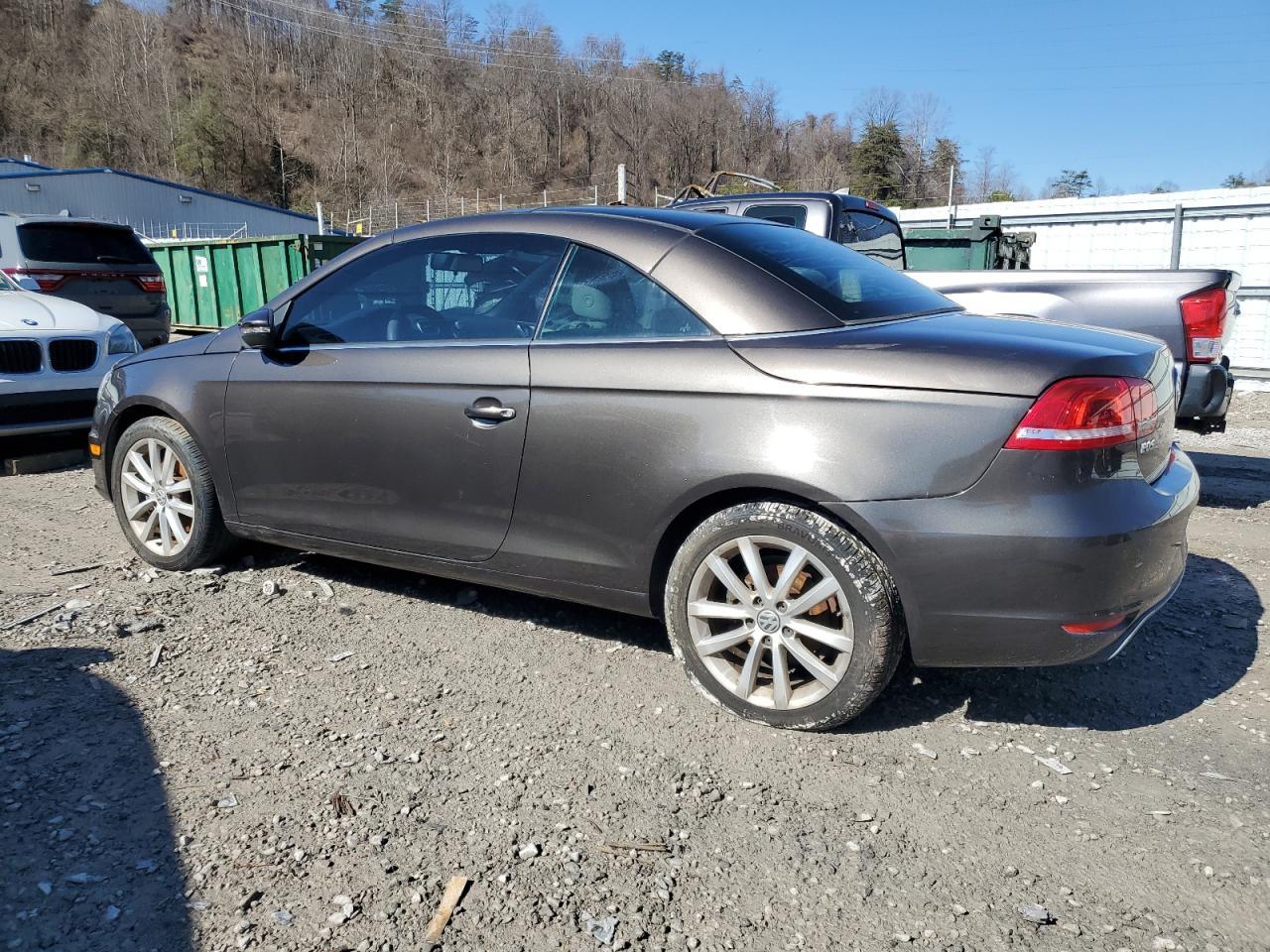 2012 VOLKSWAGEN EOS KOMFOR - Image 2