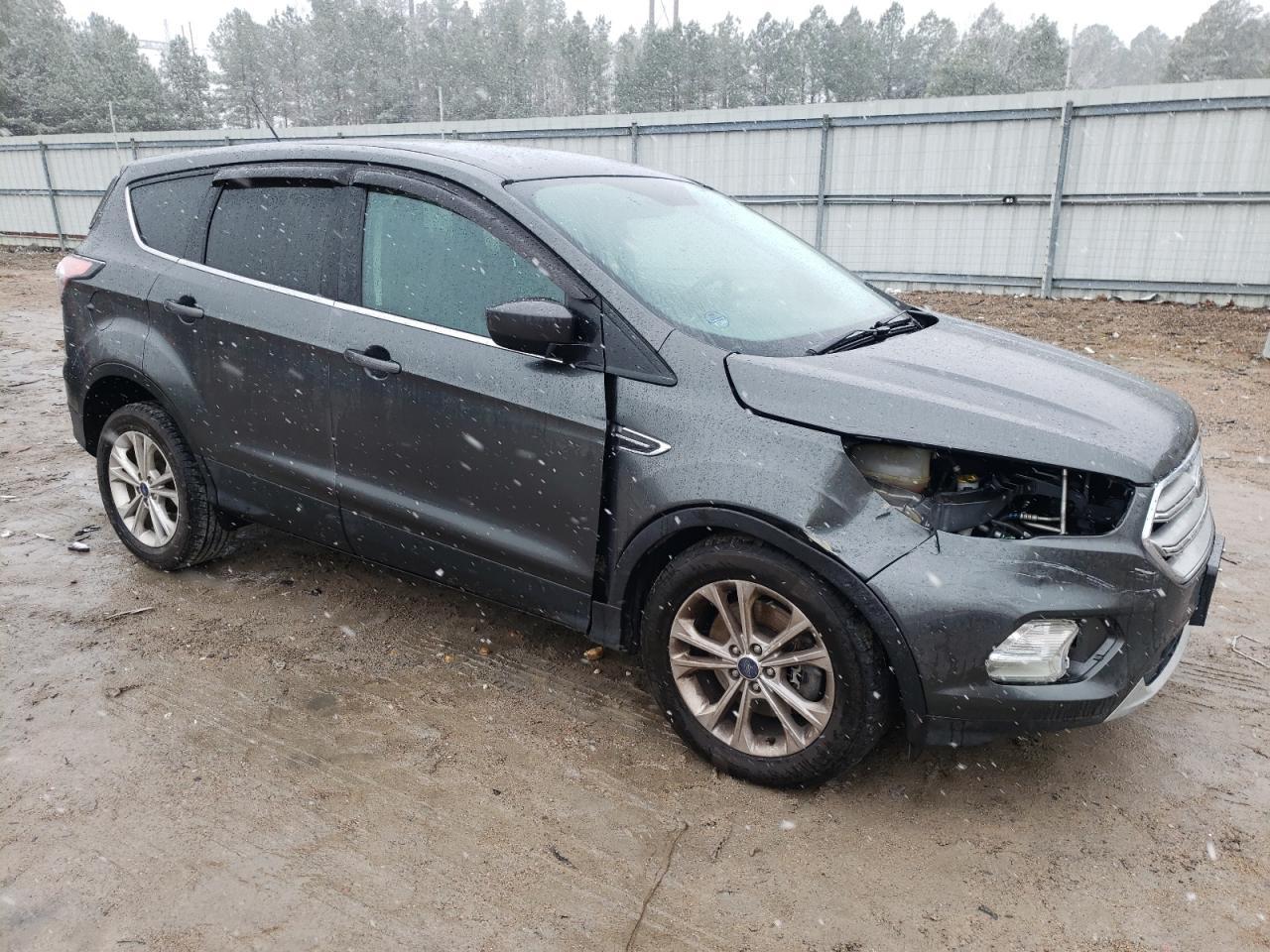 2017 FORD ESCAPE SE - Фото 4