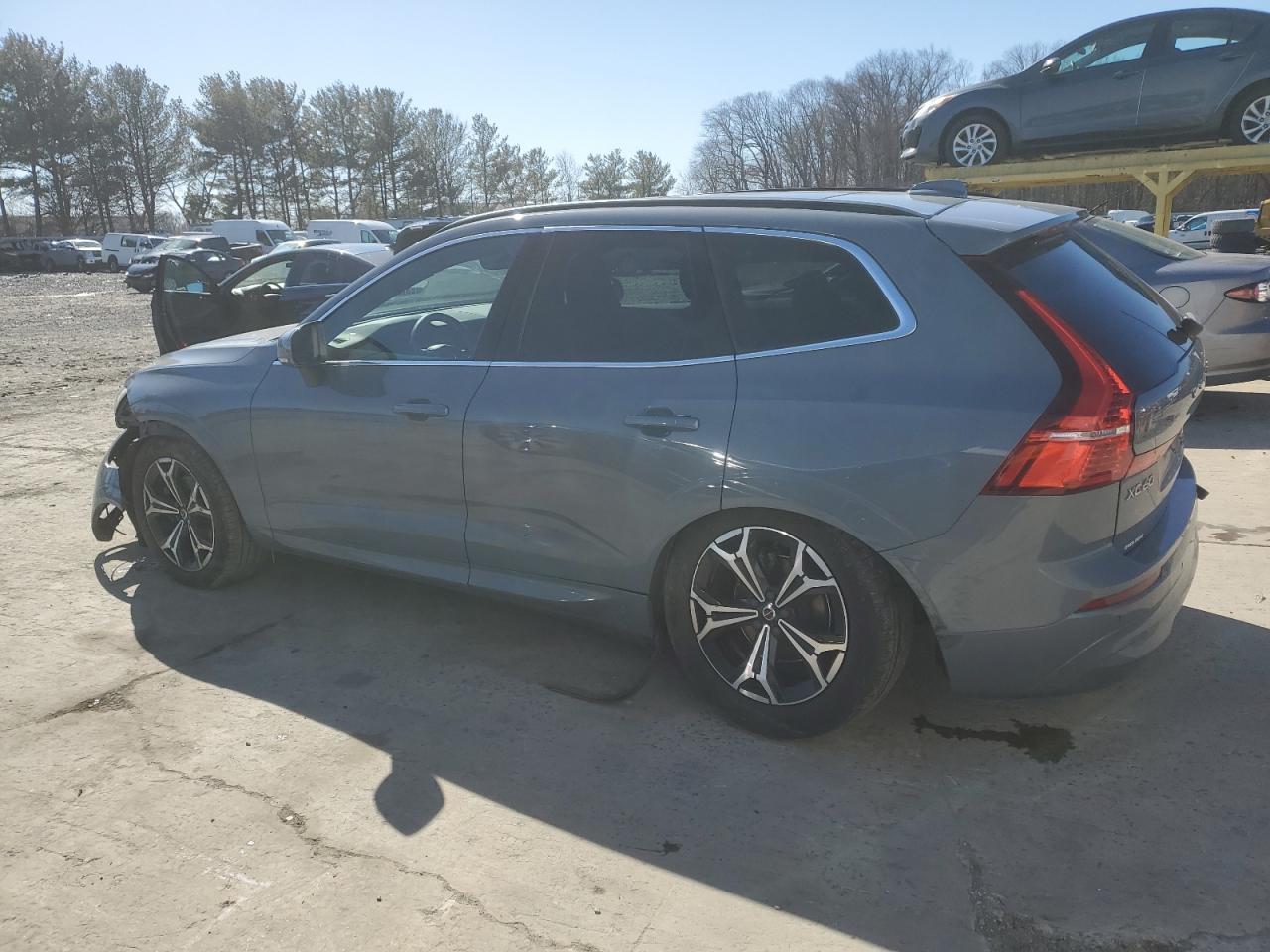 2022 VOLVO XC60 B5 MO - Image 2