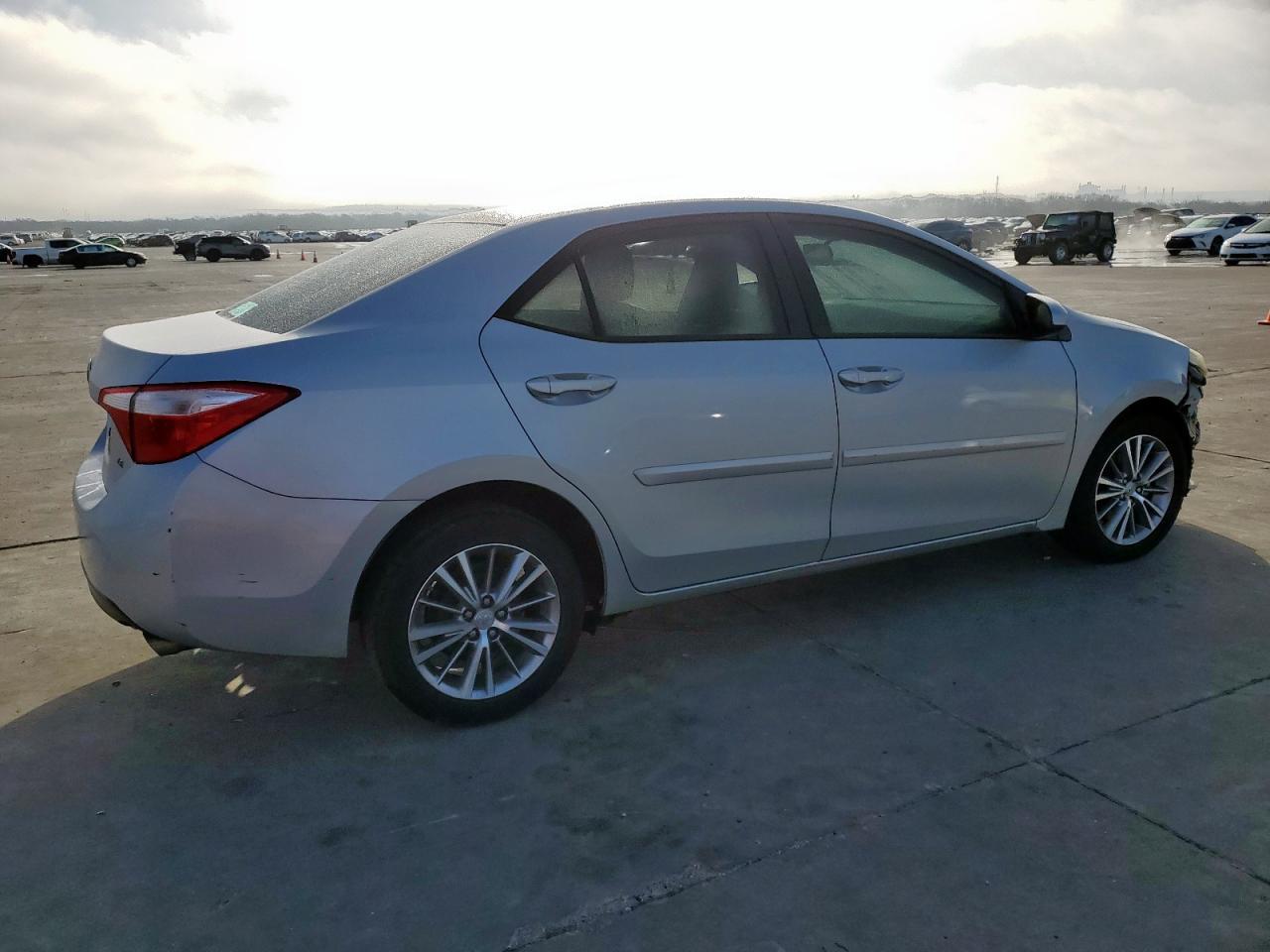 2014 TOYOTA COROLLA L - Image 3