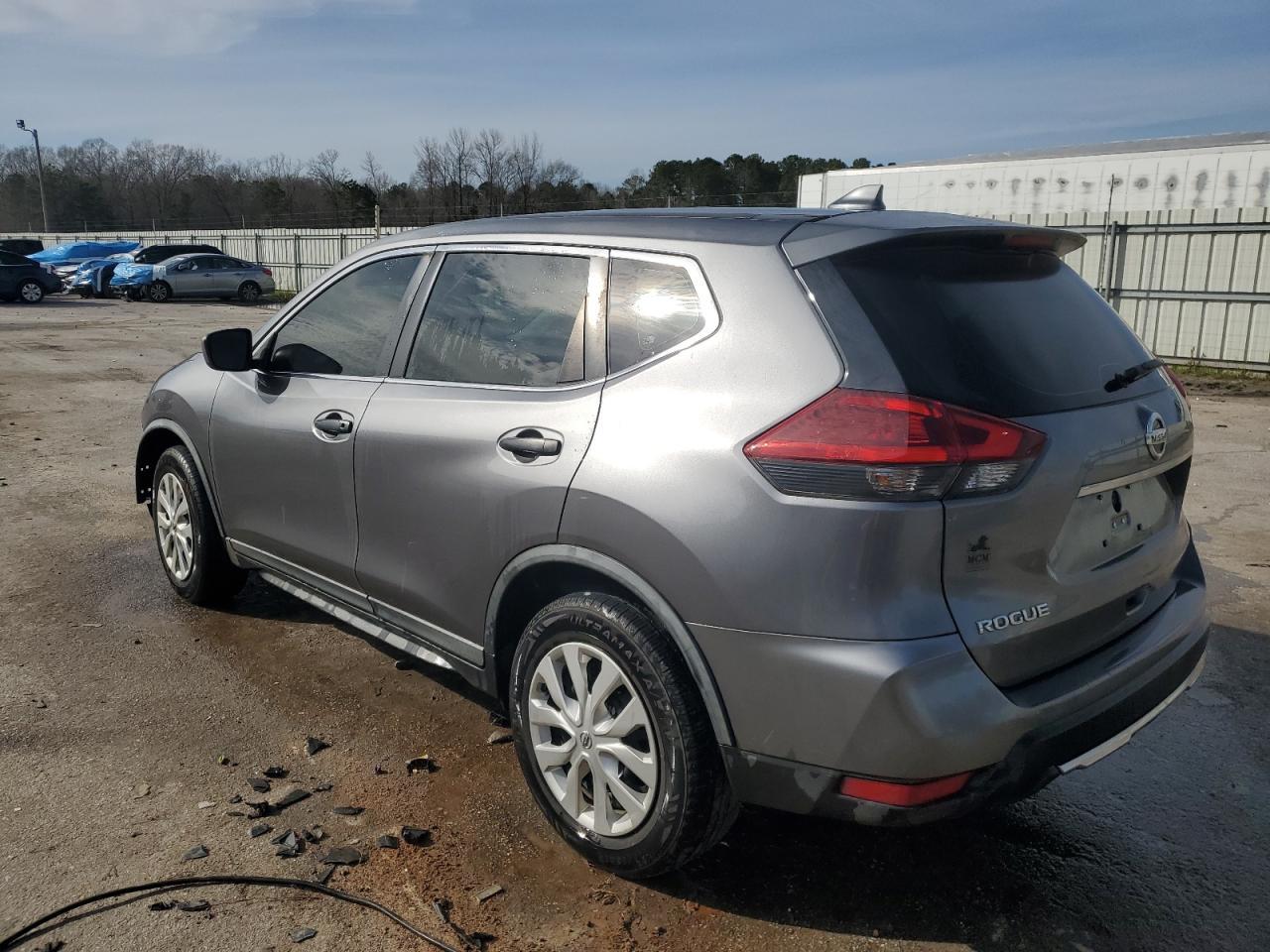 2018 NISSAN ROGUE S - Фото 2