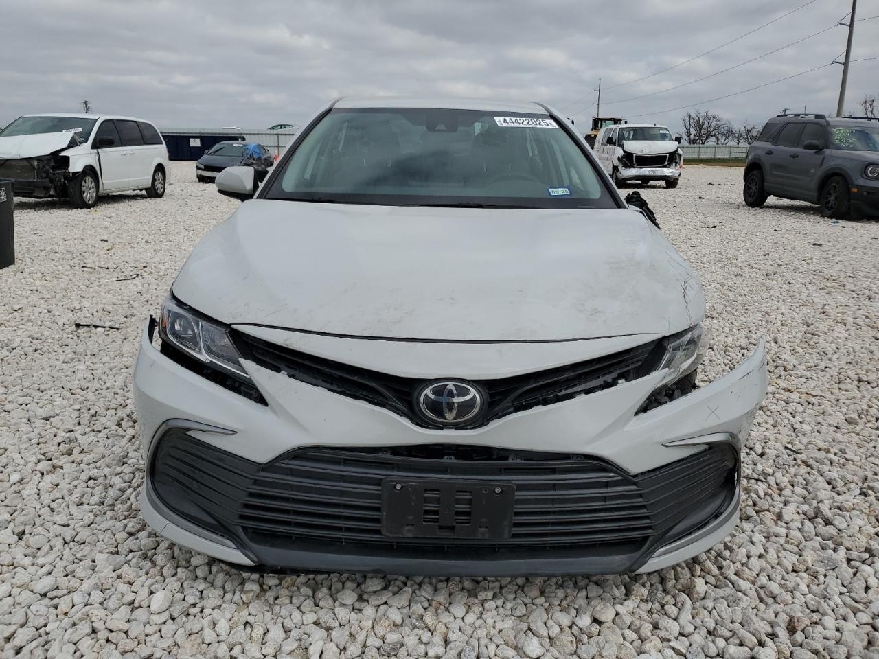 2024 TOYOTA CAMRY LE - Фото 5