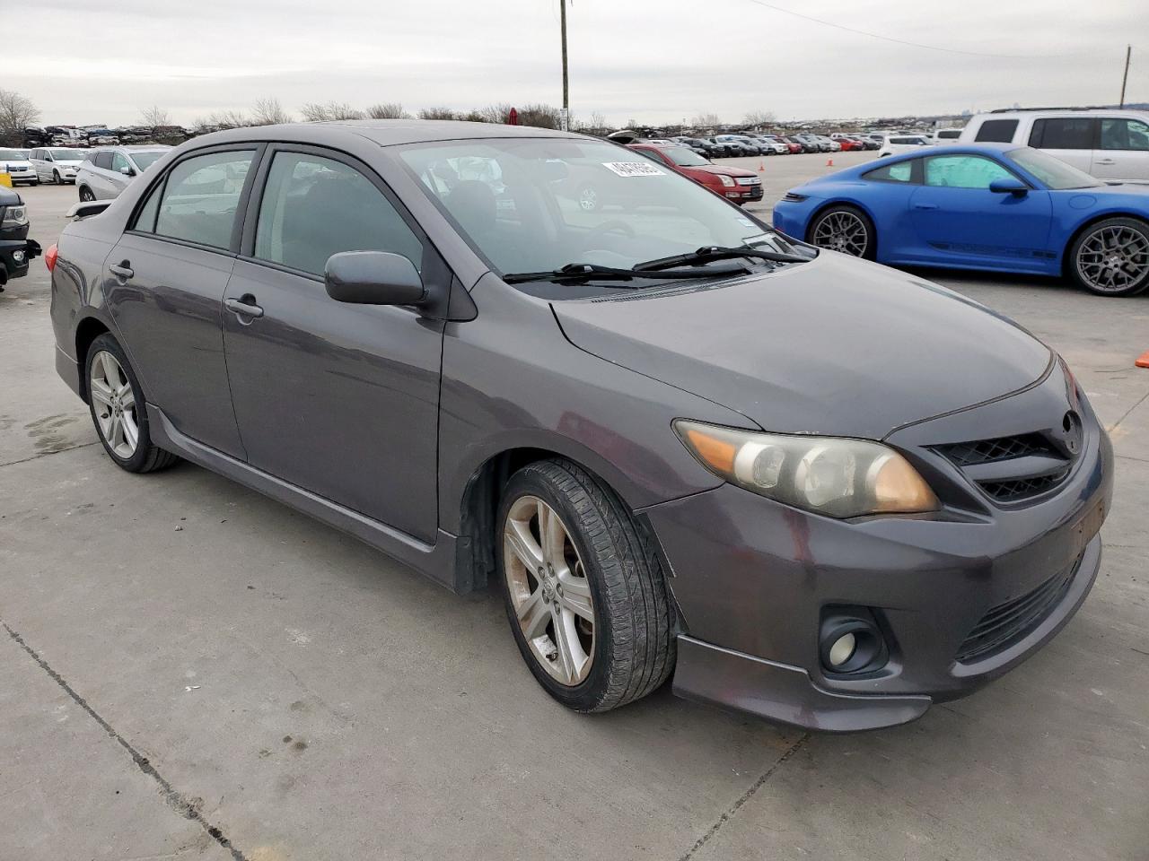 2013 TOYOTA COROLLA BA - Фото 4