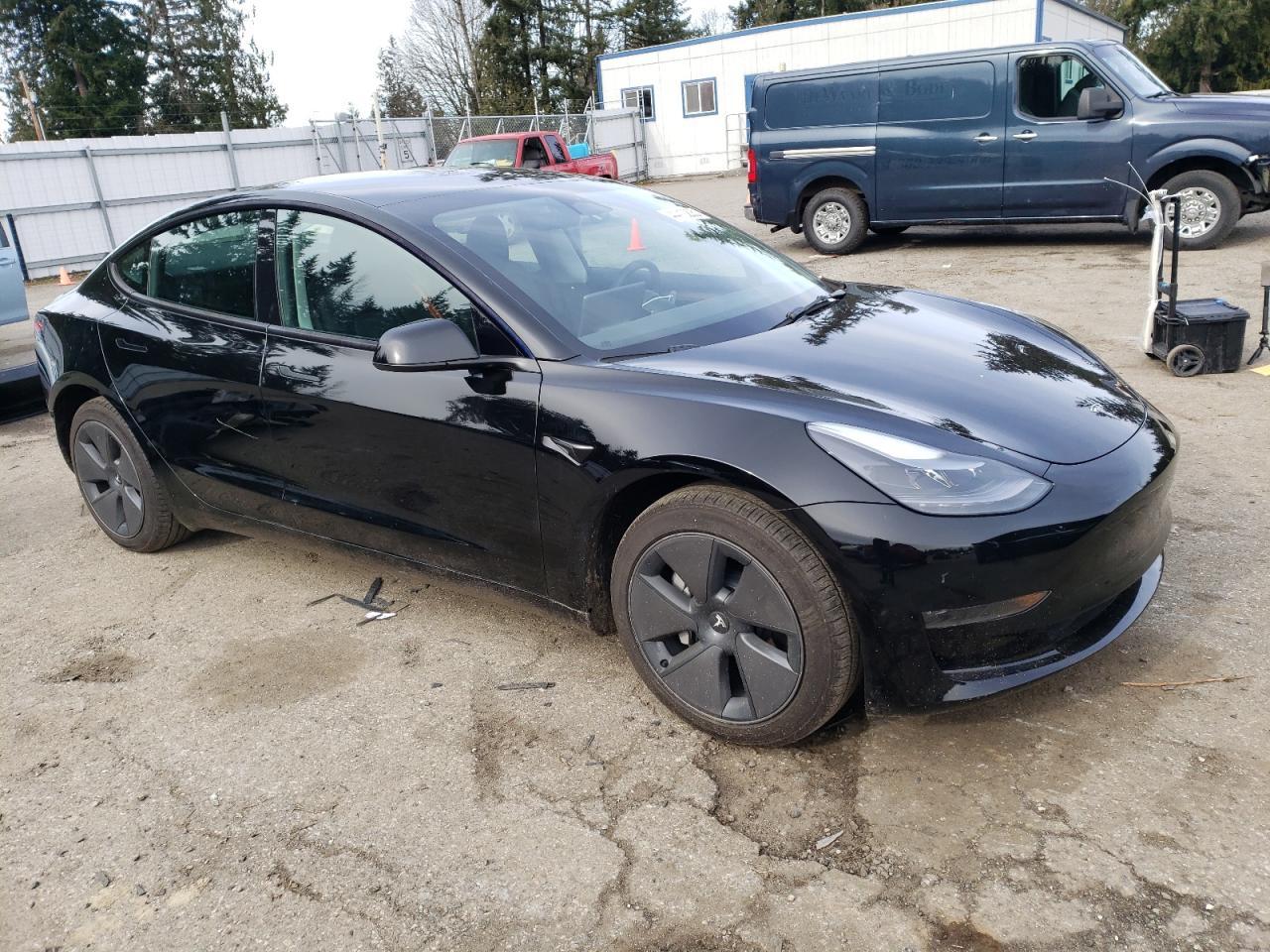 2023 TESLA MODEL 3 - Фото 4