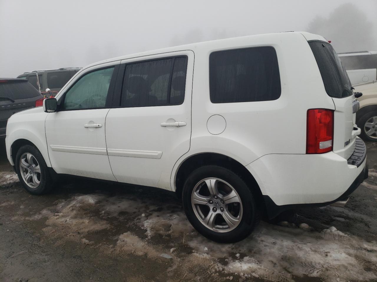 2015 HONDA PILOT EXL - Image 2