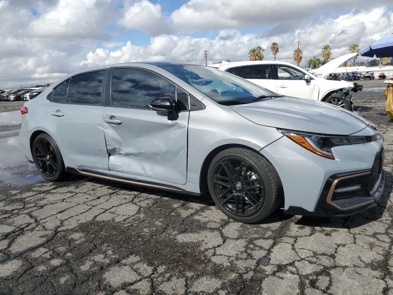 2022 TOYOTA COROLLA SE - Фото 4