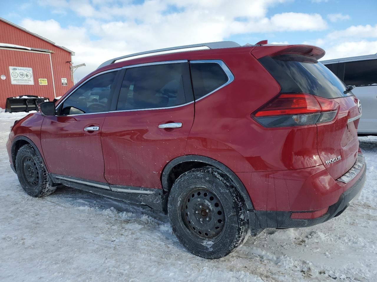 2017 NISSAN ROGUE SV - Image 2