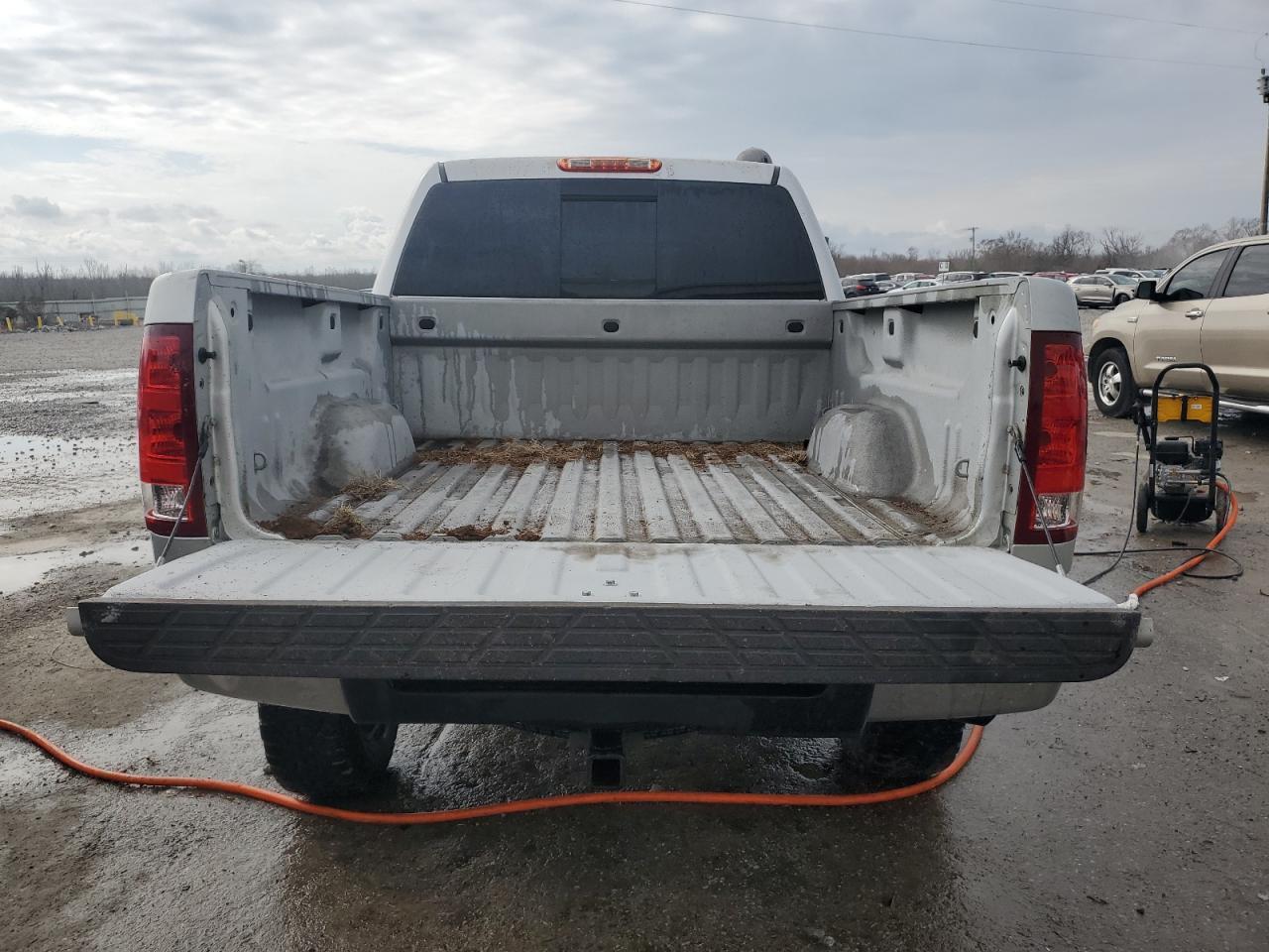 2011 GMC SIERRA K15 - Image 6