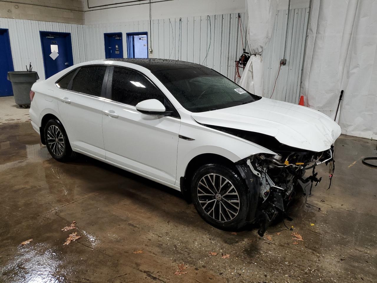 2019 VOLKSWAGEN JETTA SEL - Фото 4
