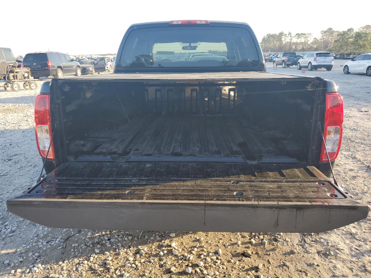 2016 NISSAN FRONTIER S - Image 6