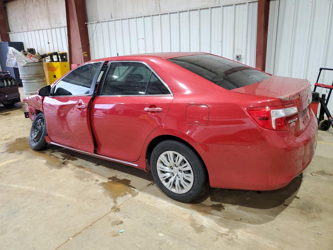 2013 TOYOTA CAMRY L - Image 2