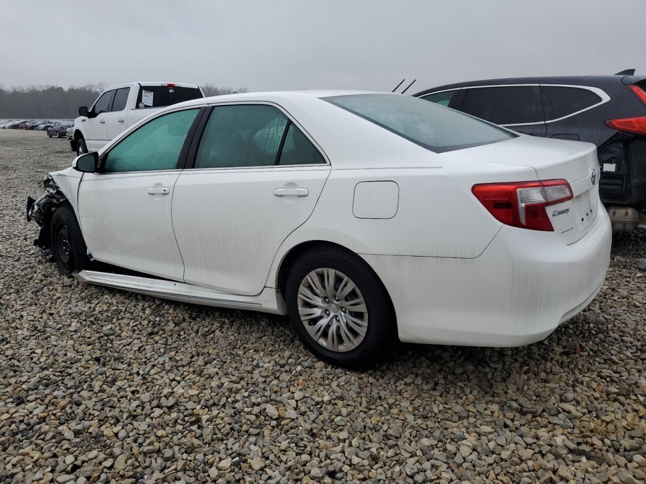 2013 TOYOTA CAMRY L - Image 2