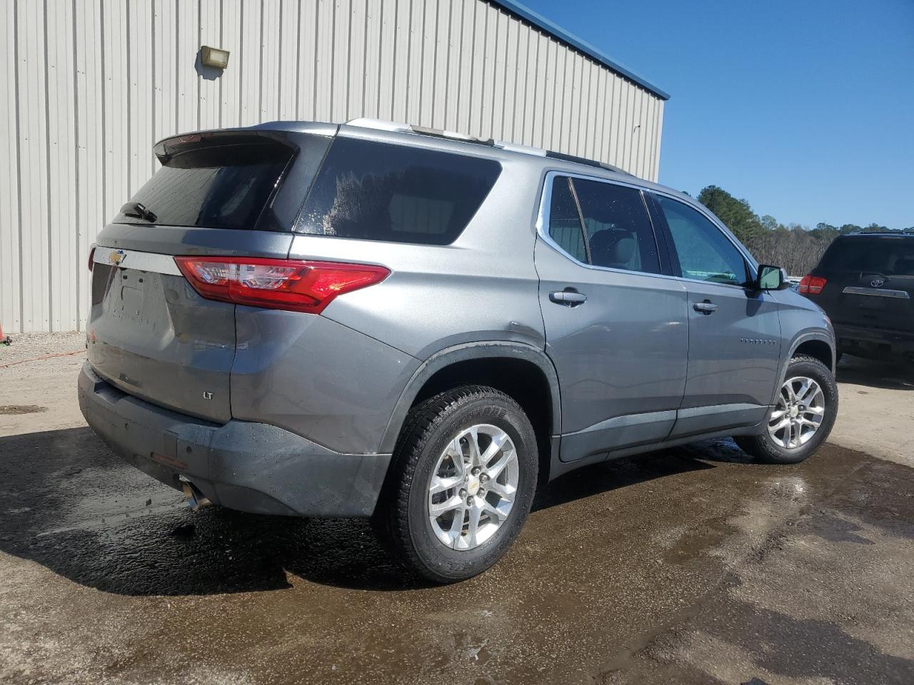 2018 CHEVROLET TRAVERSE L - Фото 3