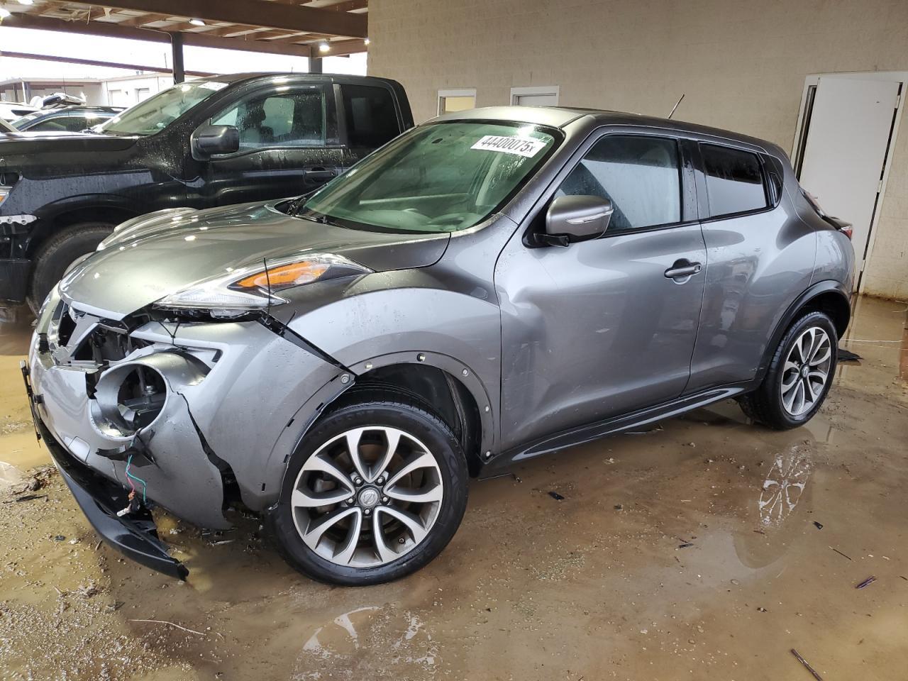 2017 NISSAN JUKE S