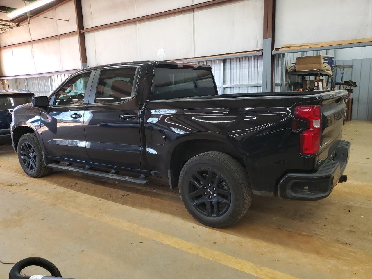 2023 CHEVROLET SILVERADO - Image 2