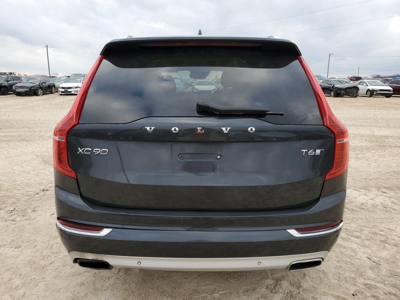 2016 VOLVO XC90 T6 - Image 6