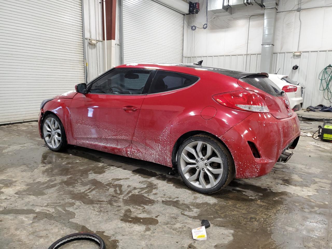 2013 HYUNDAI VELOSTER - Фото 2