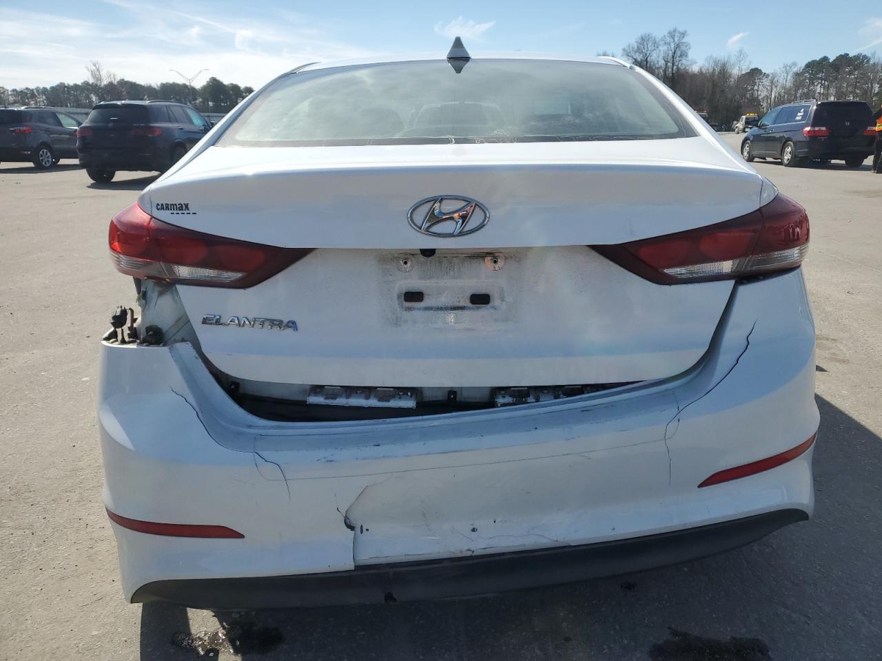 2018 HYUNDAI ELANTRA SE - Image 6