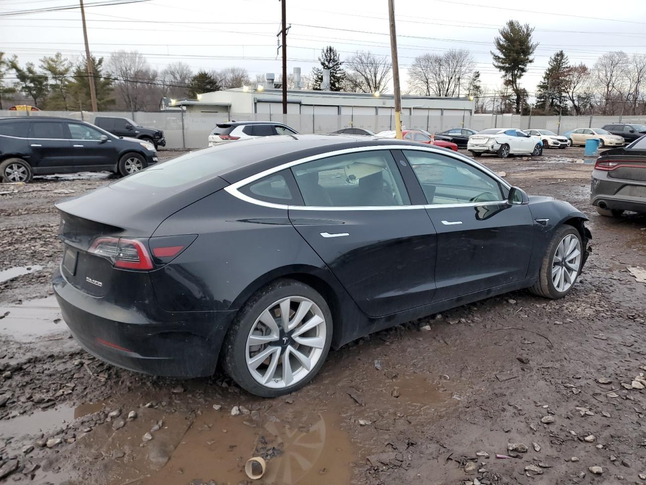 2019 TESLA MODEL 3 - Фото 3