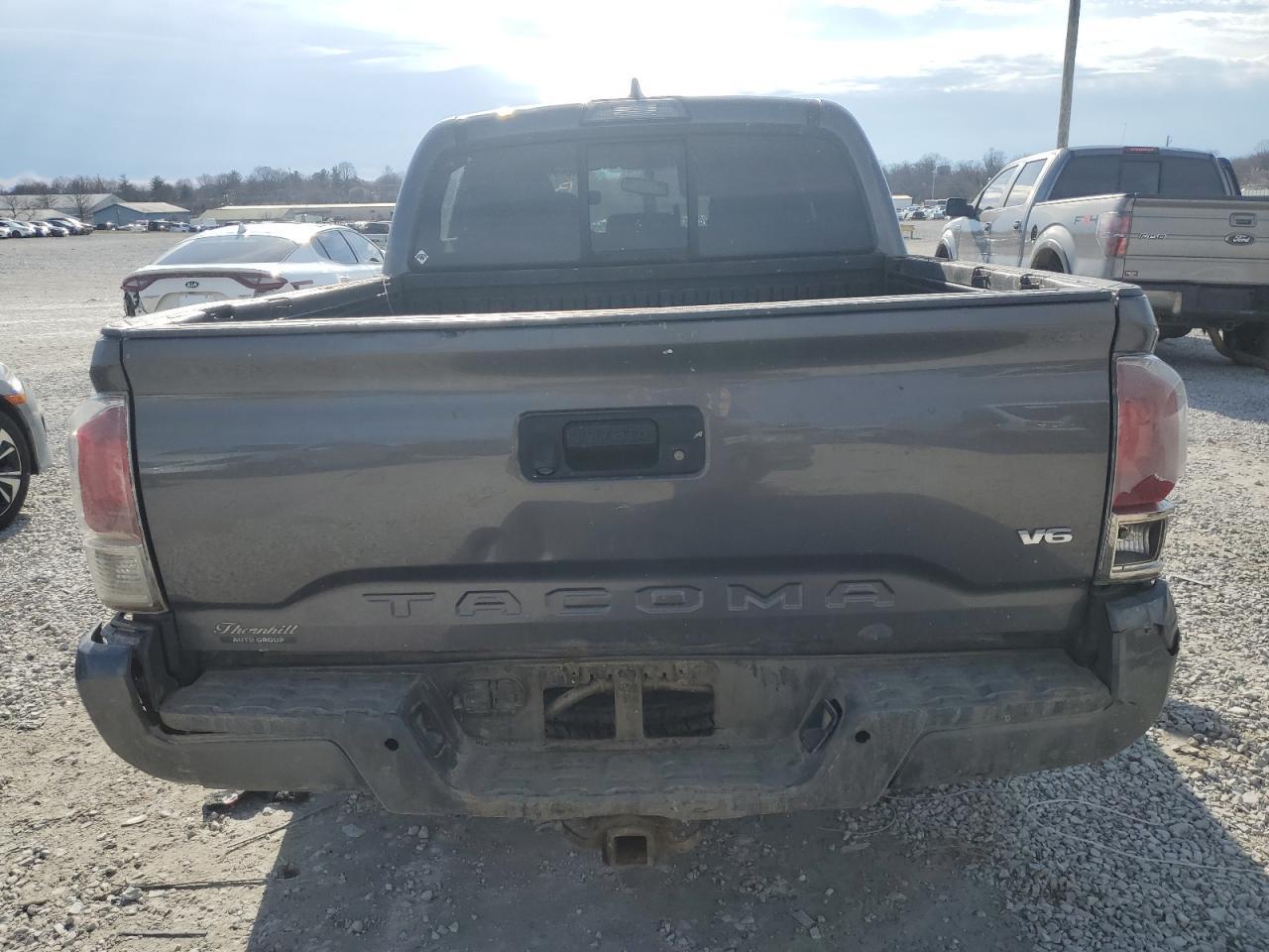 2016 TOYOTA TACOMA DOU - Фото 6
