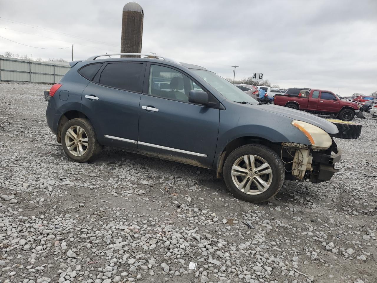 2013 NISSAN ROGUE S - Фото 4