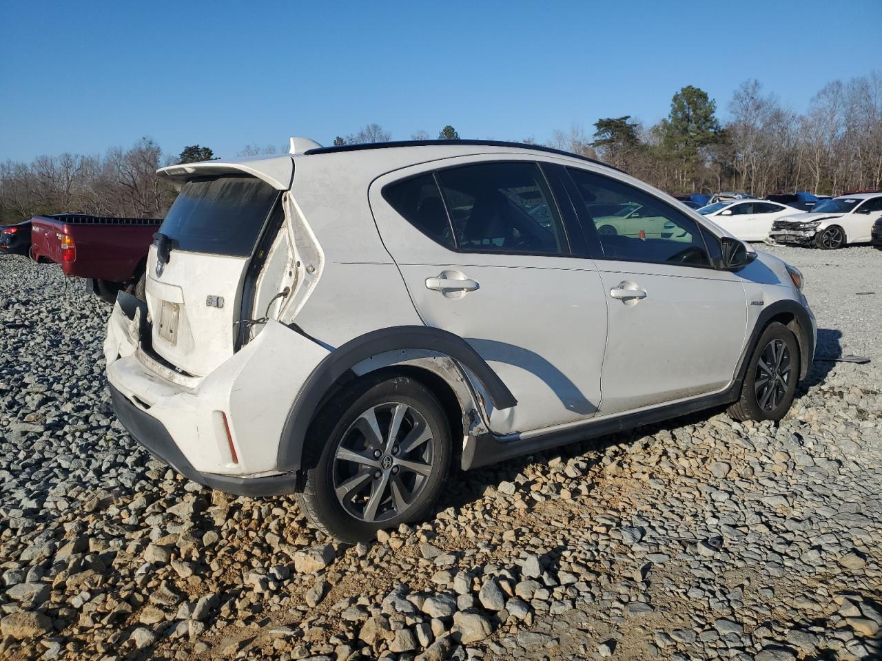 2018 TOYOTA PRIUS C - Фото 3