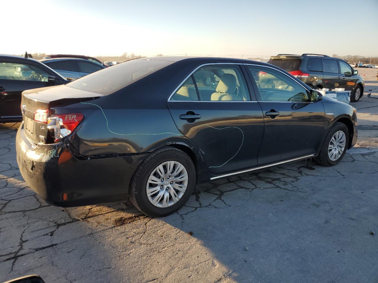 2012 TOYOTA CAMRY HYBR - Фото 3