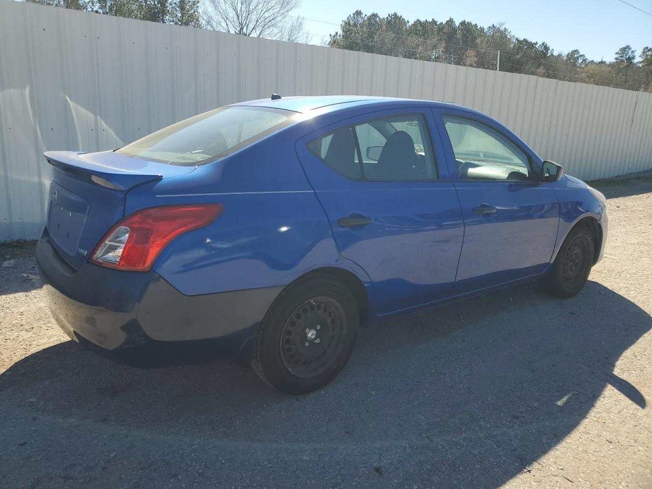 2016 NISSAN VERSA S - Фото 3