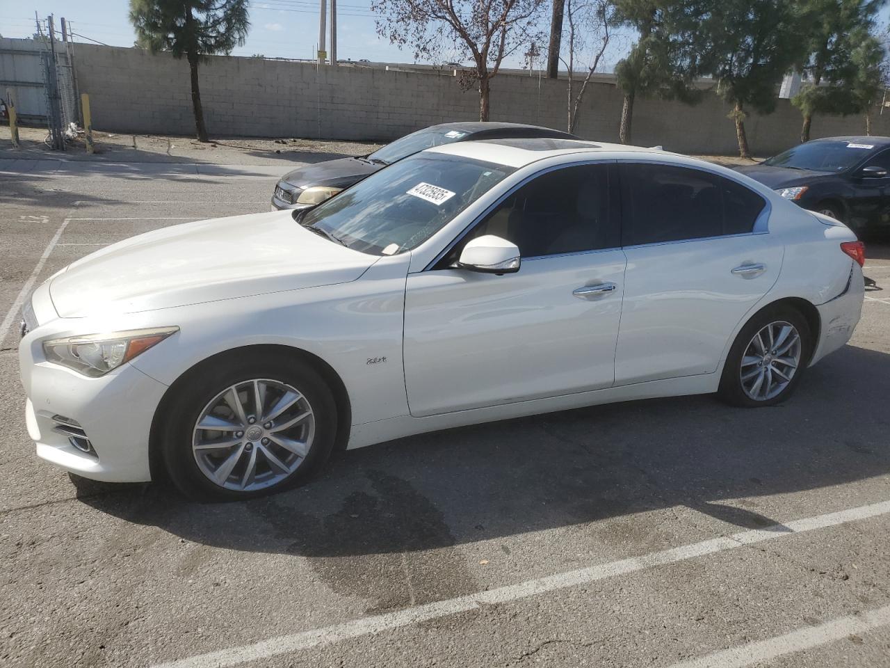 2016 INFINITI Q50 BASE