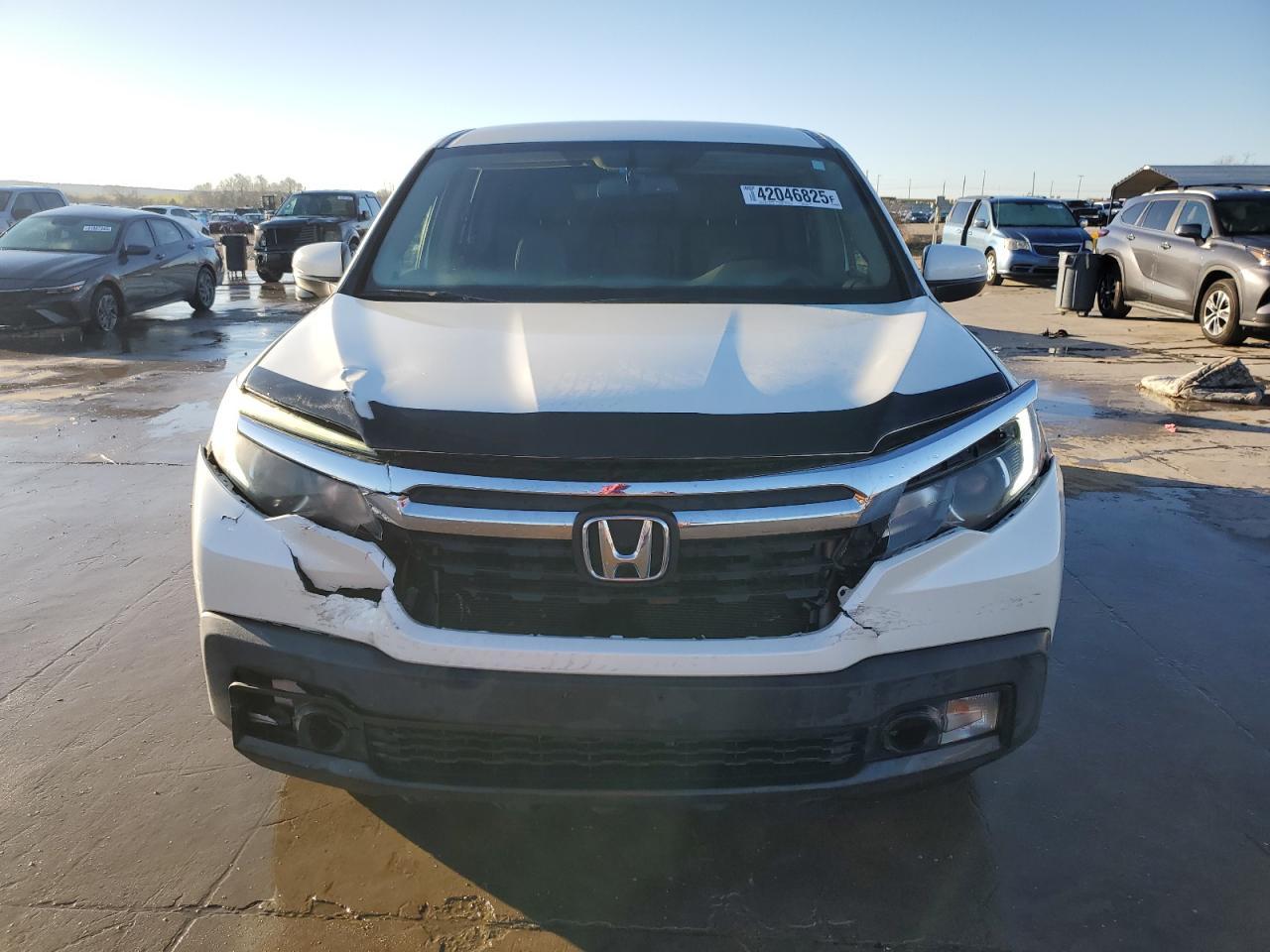 2017 HONDA RIDGELINE - Фото 5