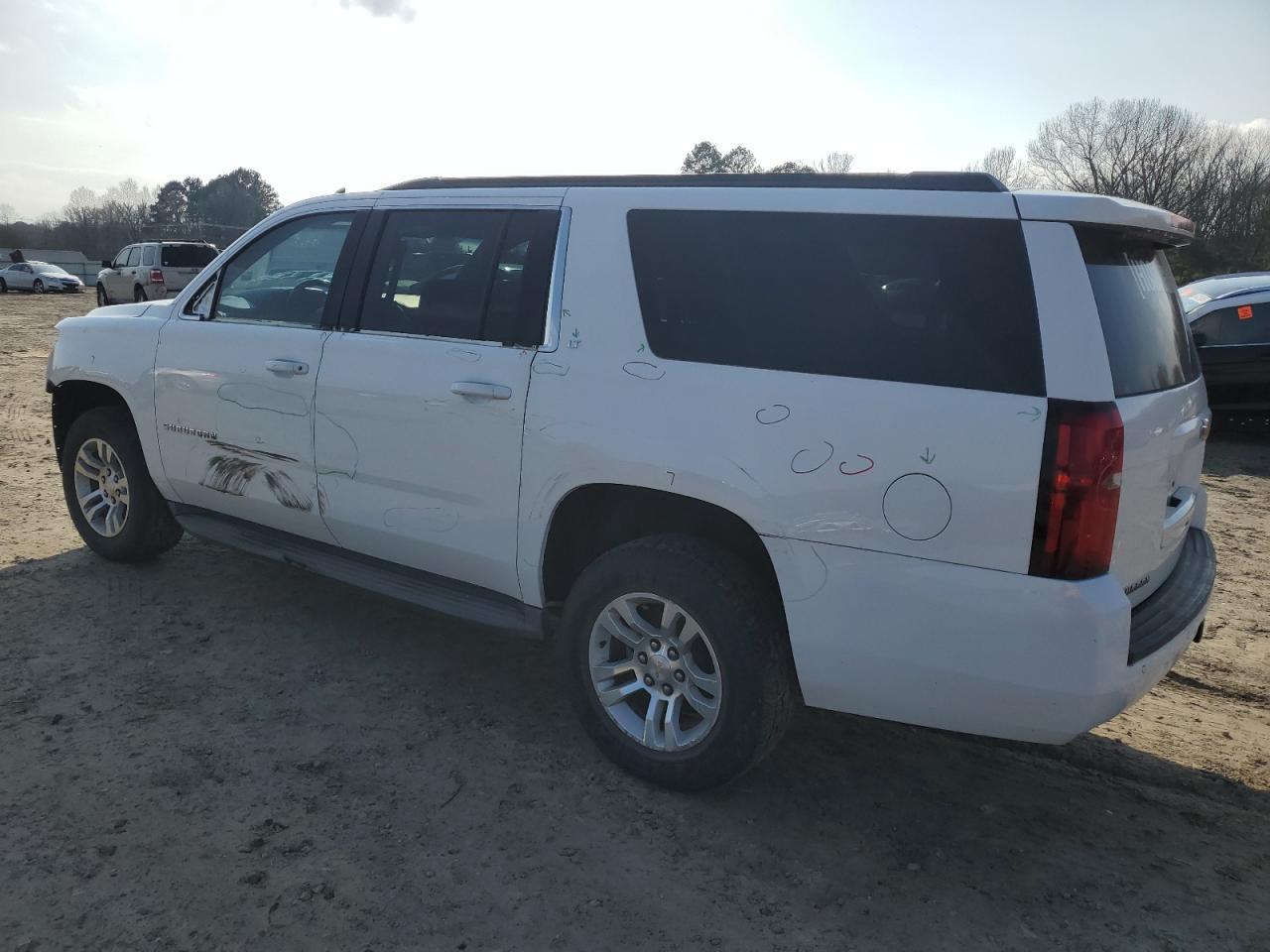 2015 CHEVROLET SUBURBAN C - Image 2