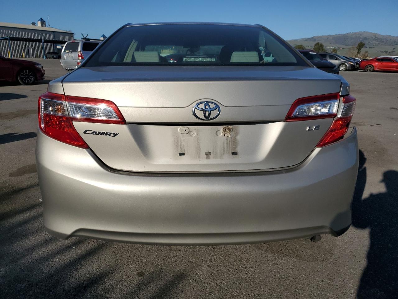 2013 TOYOTA CAMRY L - Фото 6