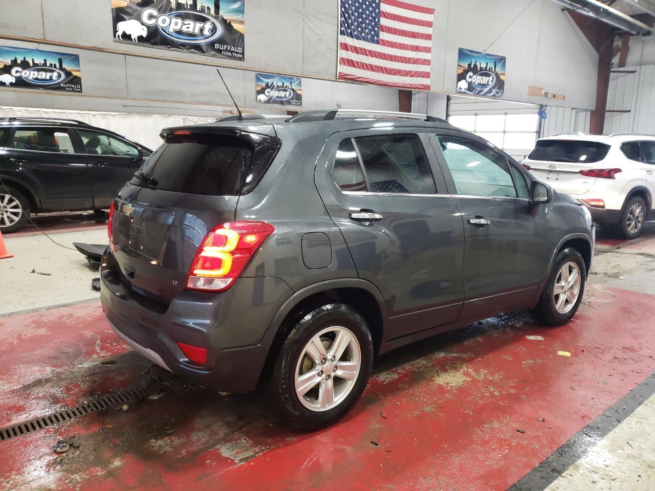 2019 CHEVROLET TRAX 1LT - Фото 3
