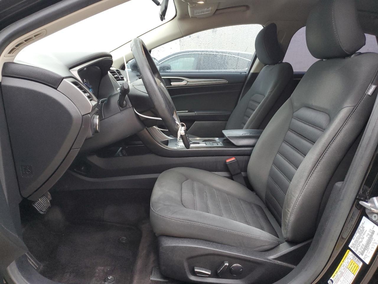 2017 FORD FUSION SE - Фото 7