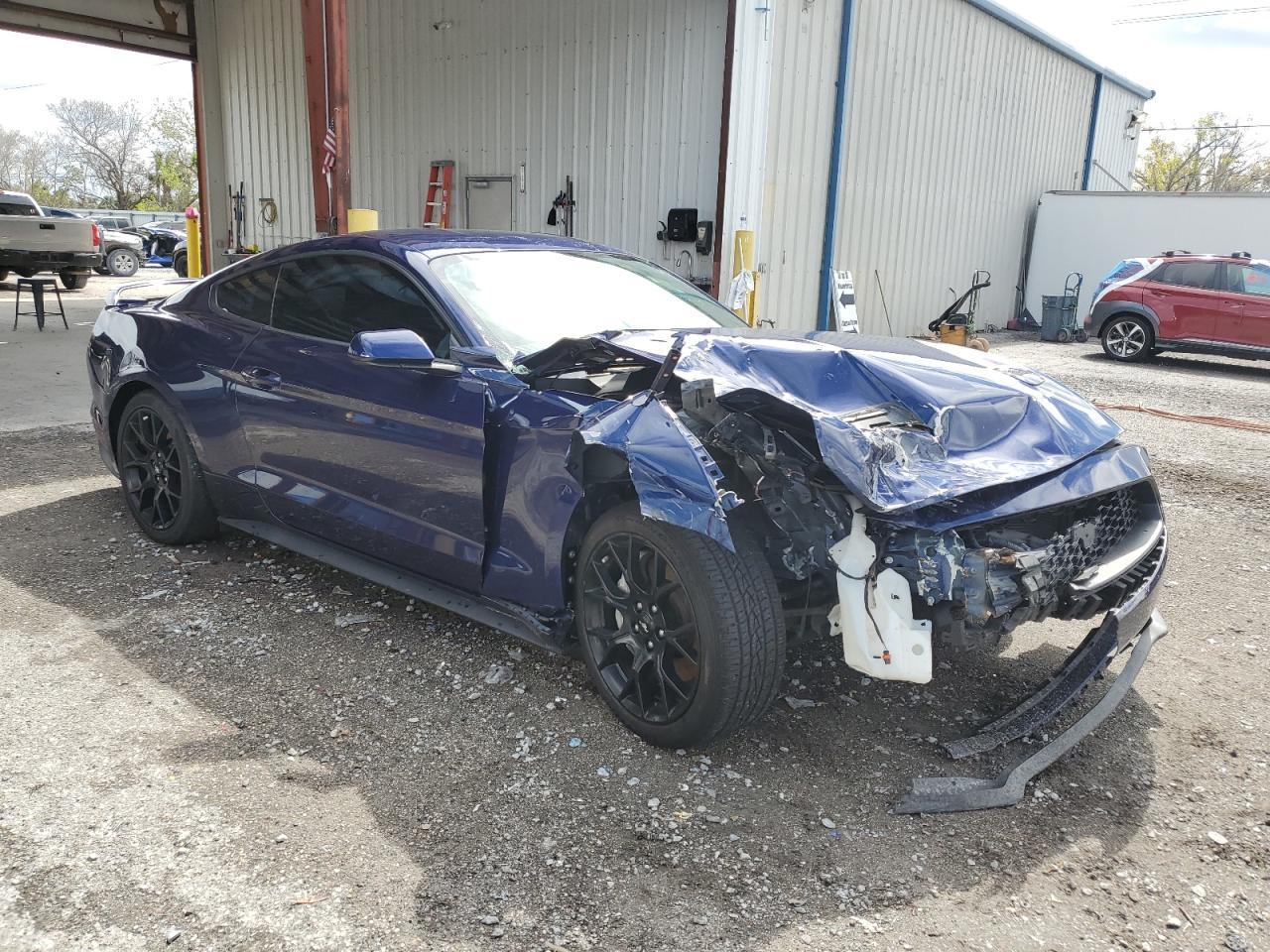 2018 FORD MUSTANG - Фото 4
