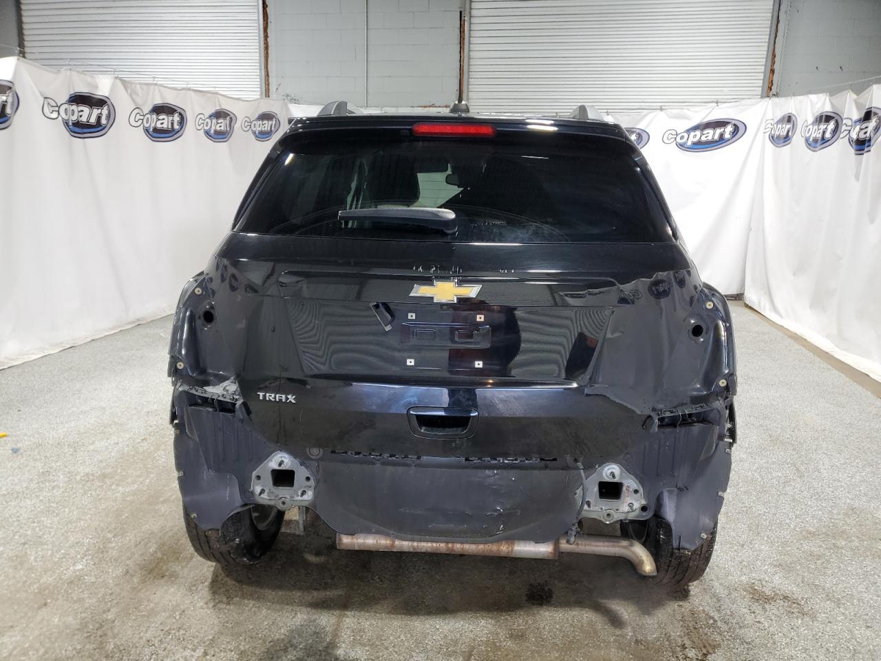 2021 CHEVROLET TRAX 1LT - Image 6
