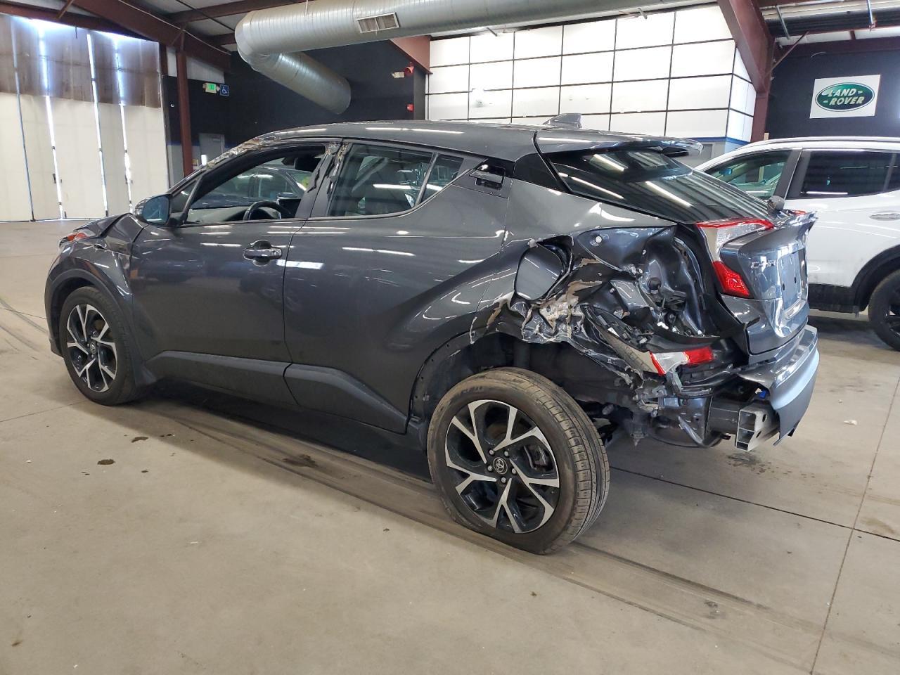 2019 TOYOTA C-HR XLE - Image 2