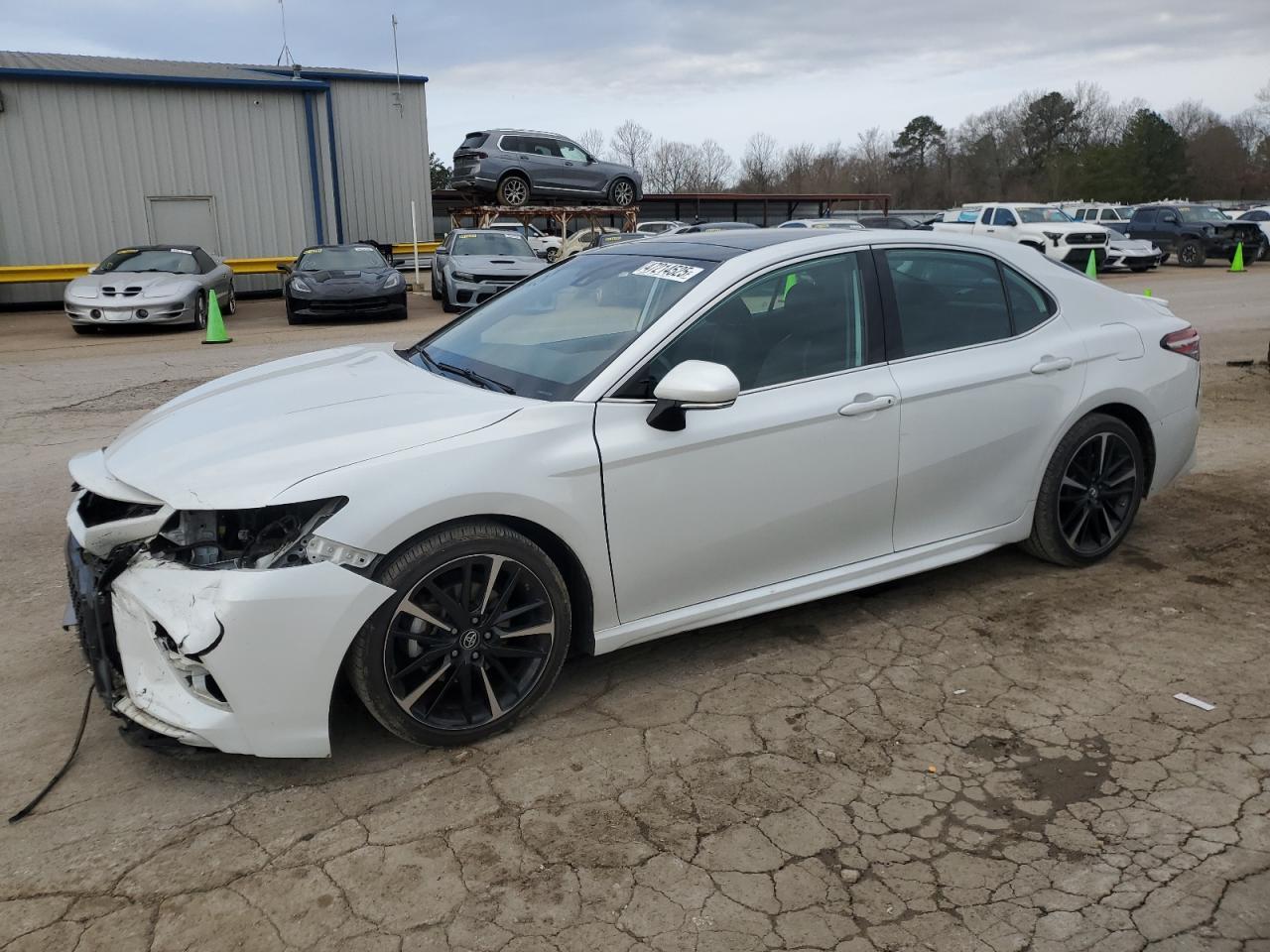 2019 TOYOTA CAMRY XSE