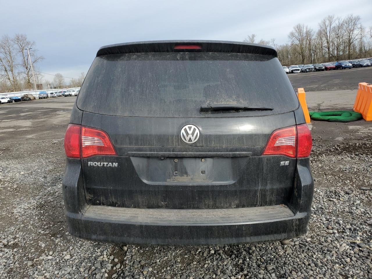 2010 VOLKSWAGEN ROUTAN SE - Фото 6