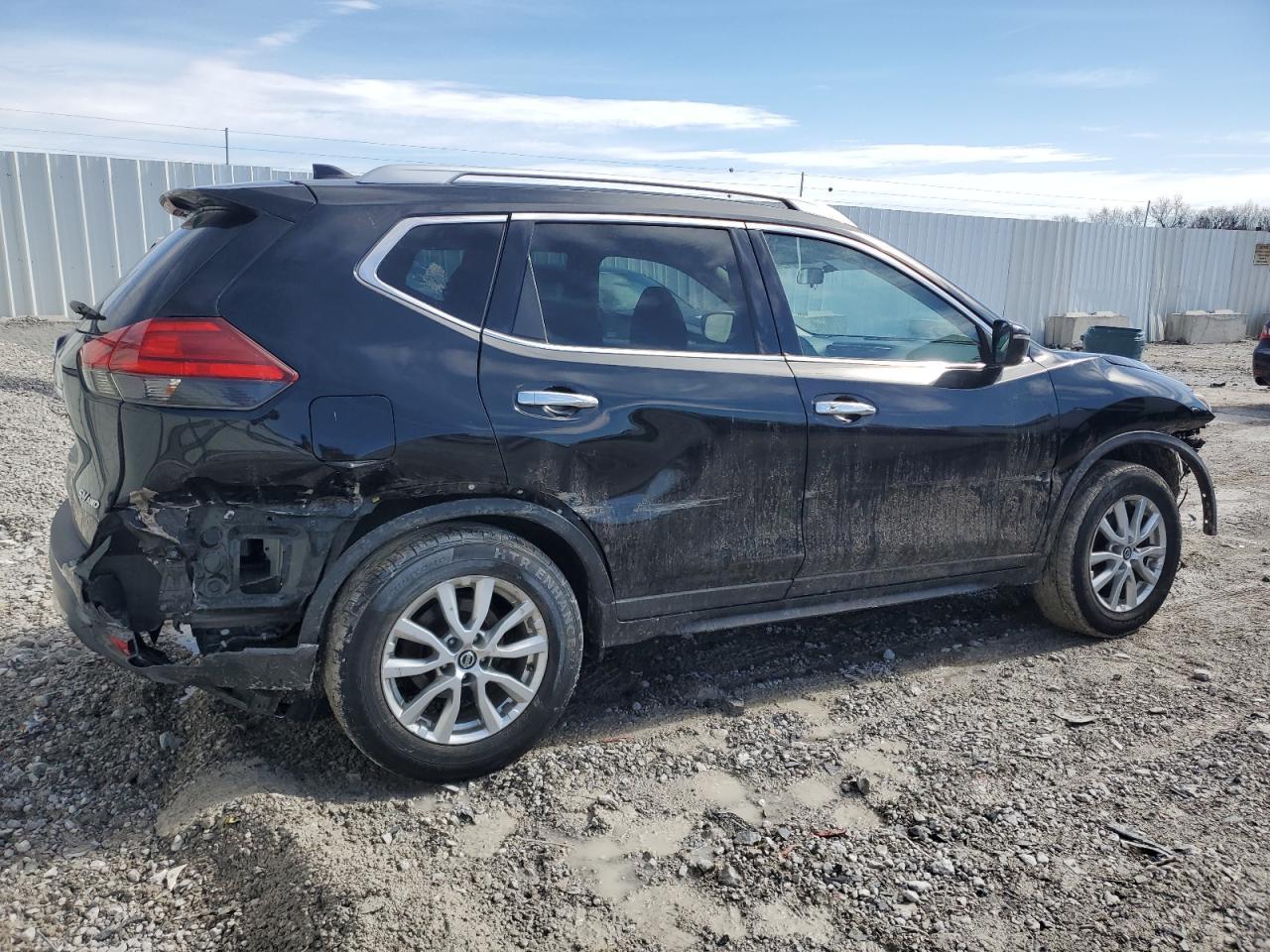 2017 NISSAN ROGUE S - Image 3