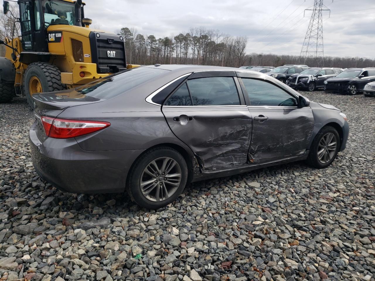 2016 TOYOTA CAMRY LE - Image 3