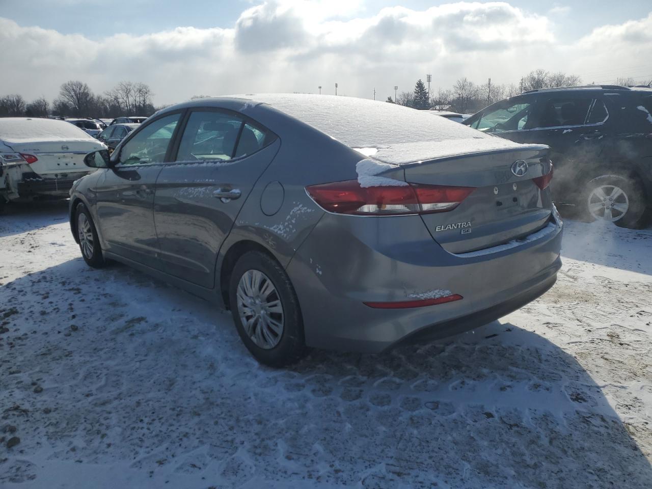 2018 HYUNDAI ELANTRA SE - Image 2