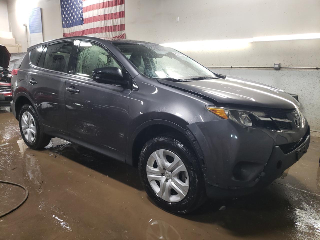 2015 TOYOTA RAV4 LE - Image 4