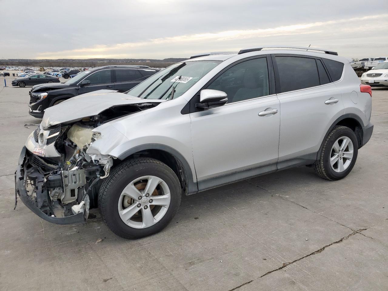 2013 TOYOTA RAV4 XLE