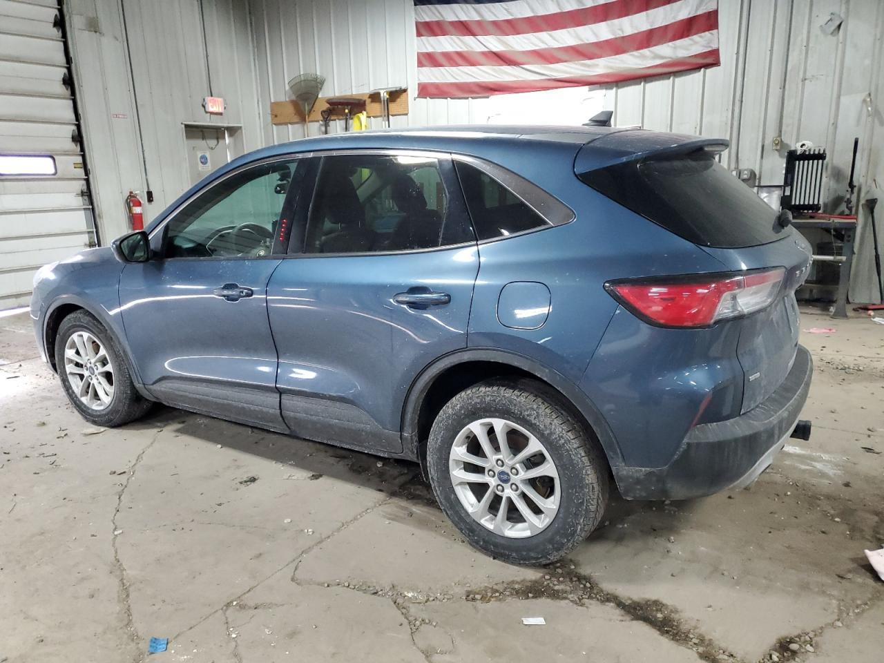 2020 FORD ESCAPE SE - Фото 2