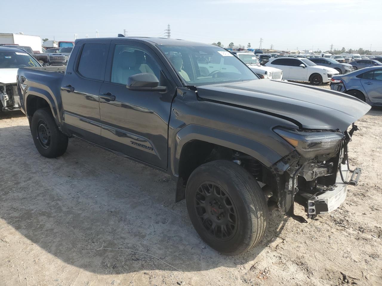 2024 TOYOTA TACOMA DOU - Фото 4