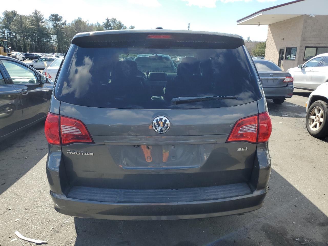 2010 VOLKSWAGEN ROUTAN SEL - Фото 6