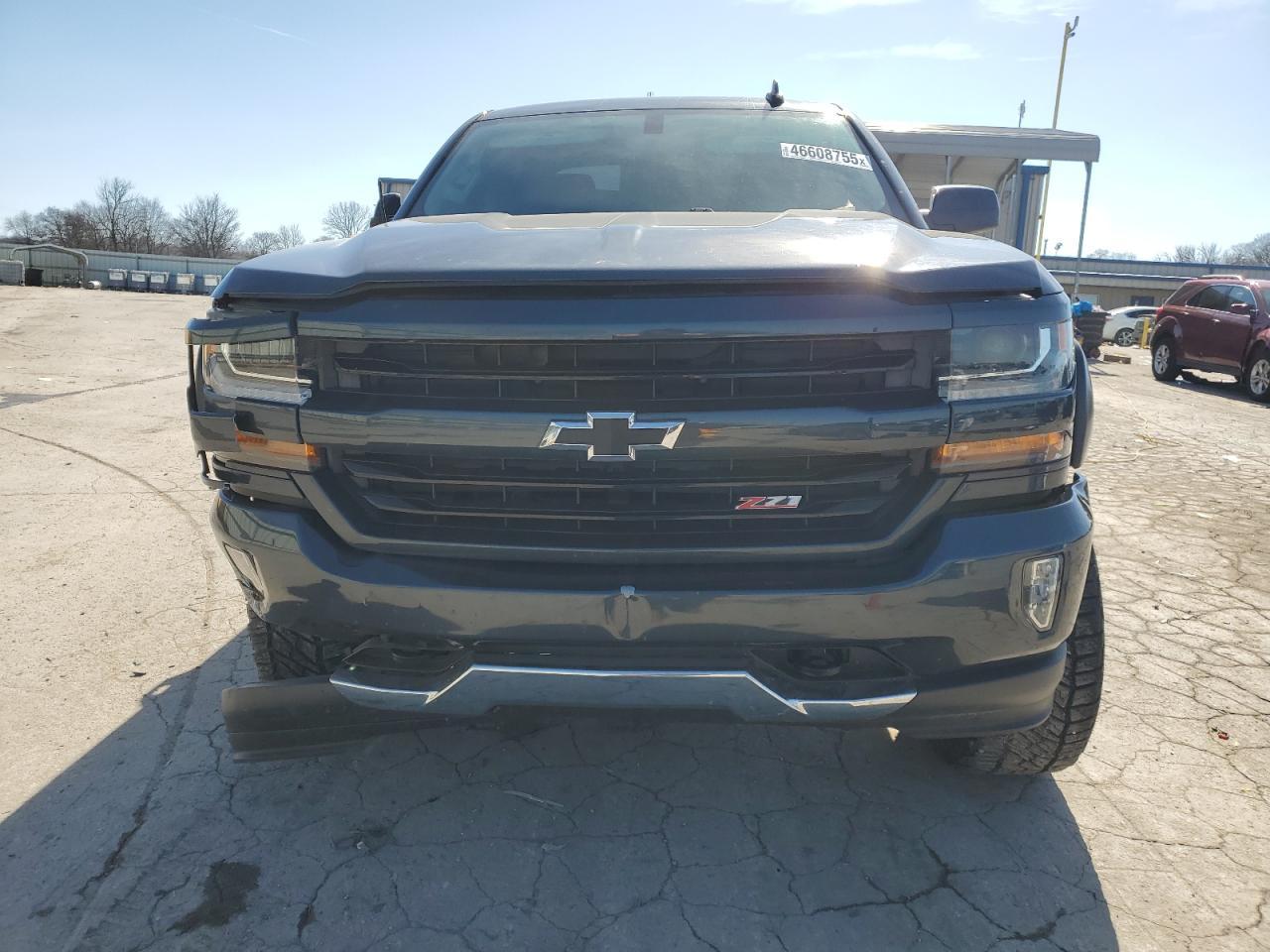 2017 CHEVROLET SILVERADO - Image 5
