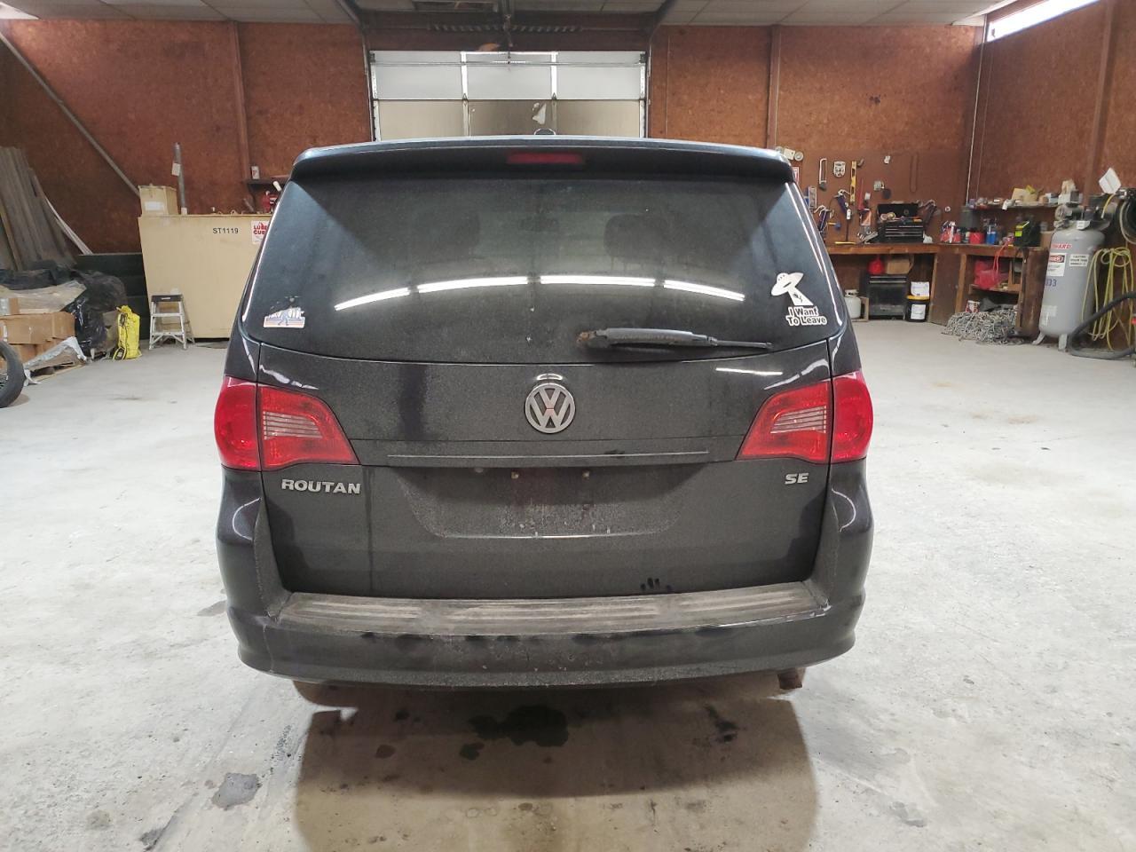 2010 VOLKSWAGEN ROUTAN SE - Image 6